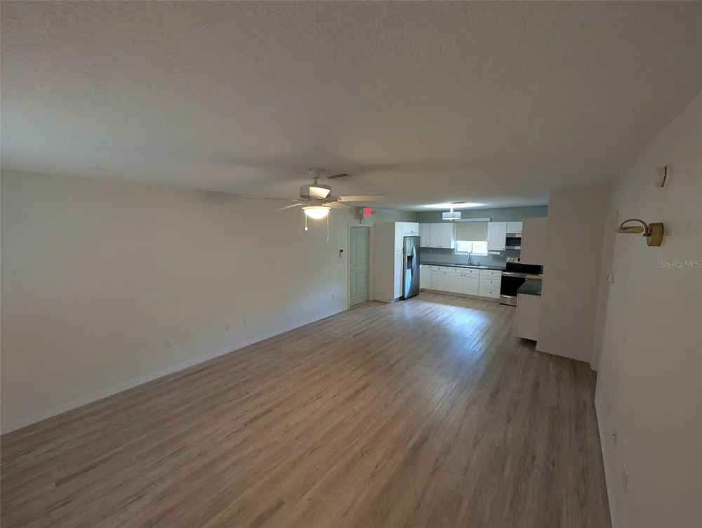 321 W PENNSYLVANIA AVENUE Deland, FL 32720