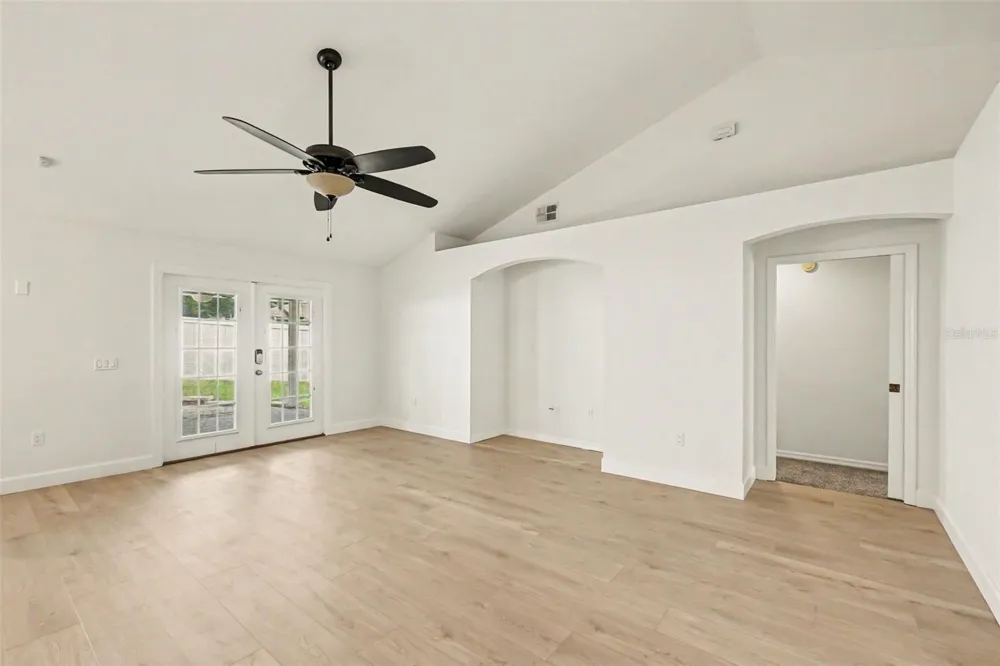 7231 REMINGTON OAKS DRIVE Lakeland, FL 33810