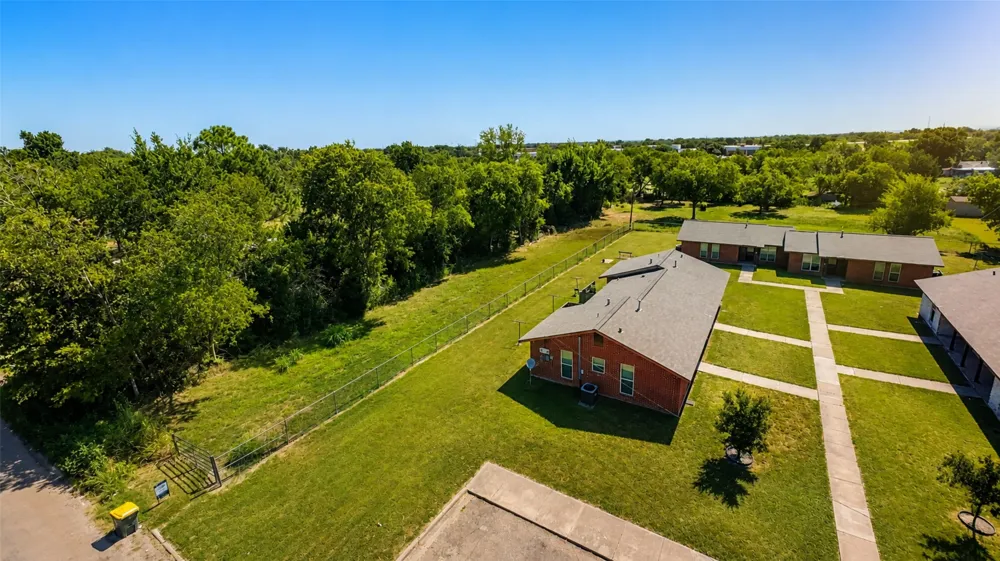 214 Donohoo Street Marlin, TX 76661