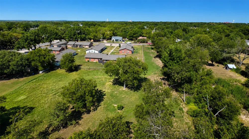 214 Donohoo Street Marlin, TX 76661