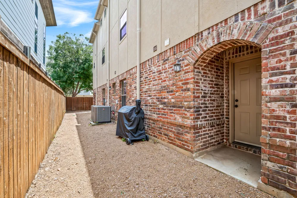 1910 Hope Street #15 Dallas, TX 75206