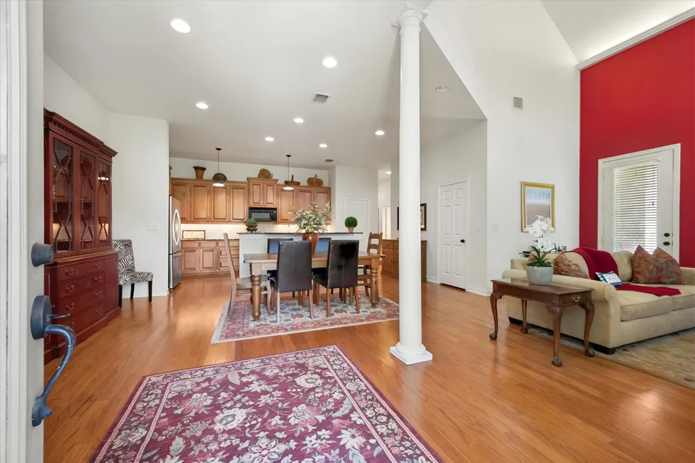 6668 Shady Glen Circle Benbrook, TX 76132