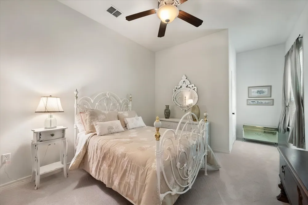6668 Shady Glen Circle Benbrook, TX 76132
