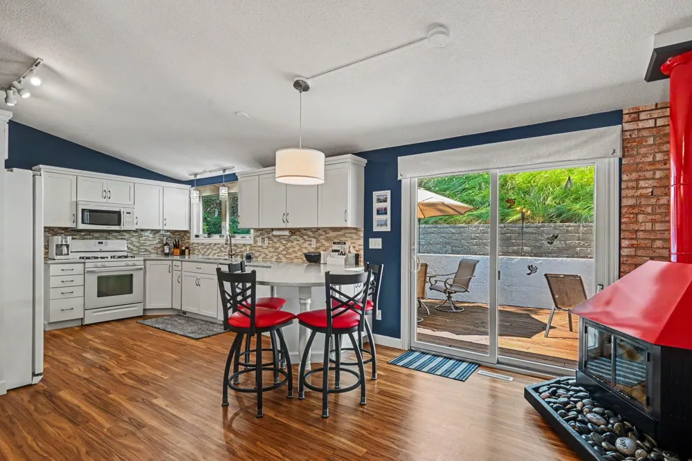 405 Slayton Avenue Grand Haven, MI 49417