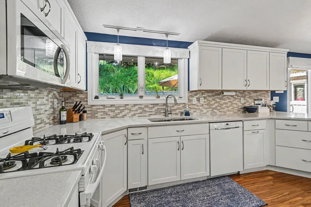 405 Slayton Avenue Grand Haven, MI 49417