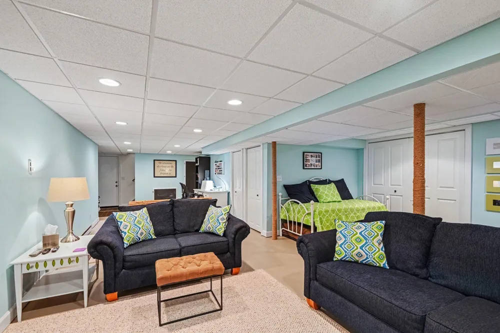 405 Slayton Avenue Grand Haven, MI 49417