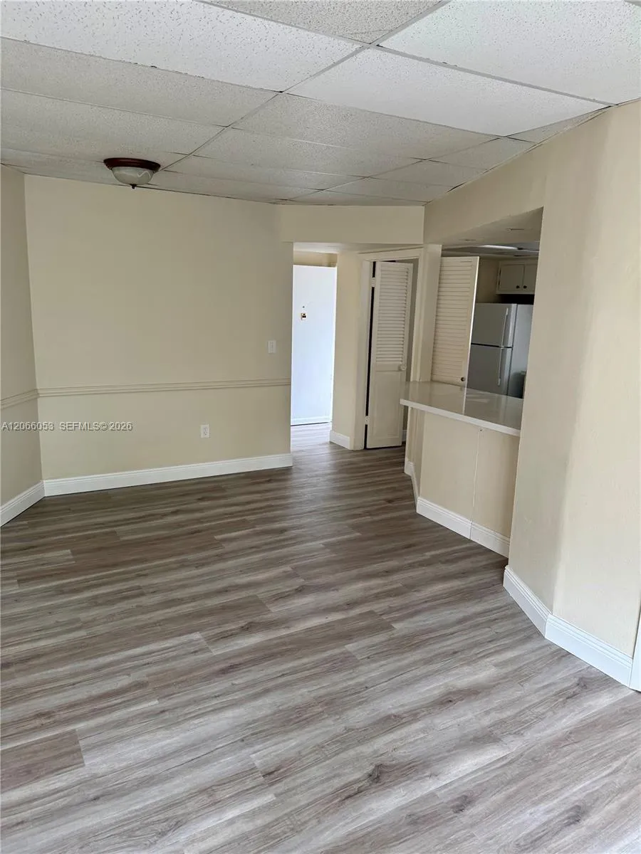 9390 E Bay Harbor Dr #10 Bay Harbor Islands, FL 33154