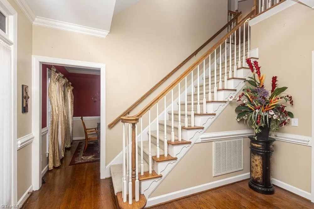 3101 Lodge Drive Jamestown, NC 27282