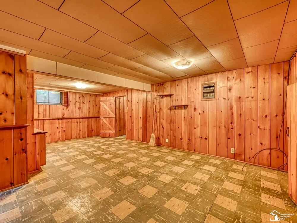 203 S Adrian Street Tecumseh City, MI 49286