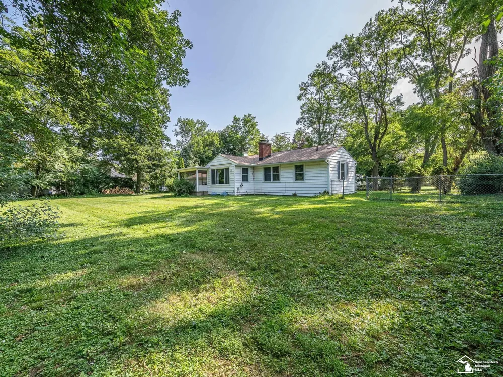 203 S Adrian Street Tecumseh City, MI 49286