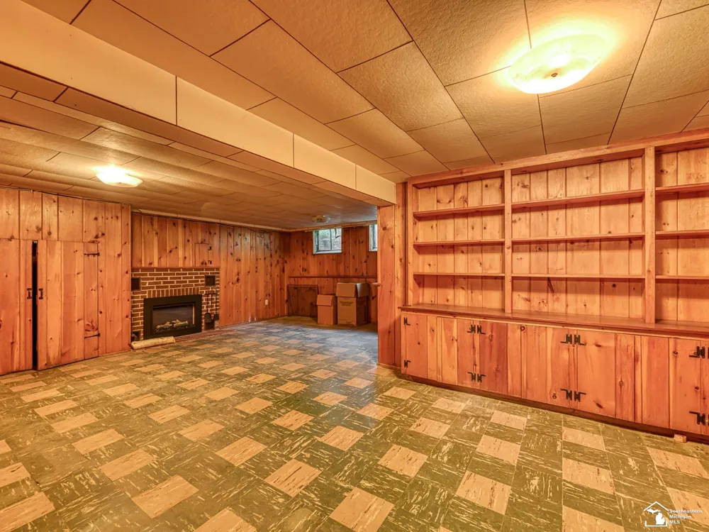 203 S Adrian Street Tecumseh City, MI 49286