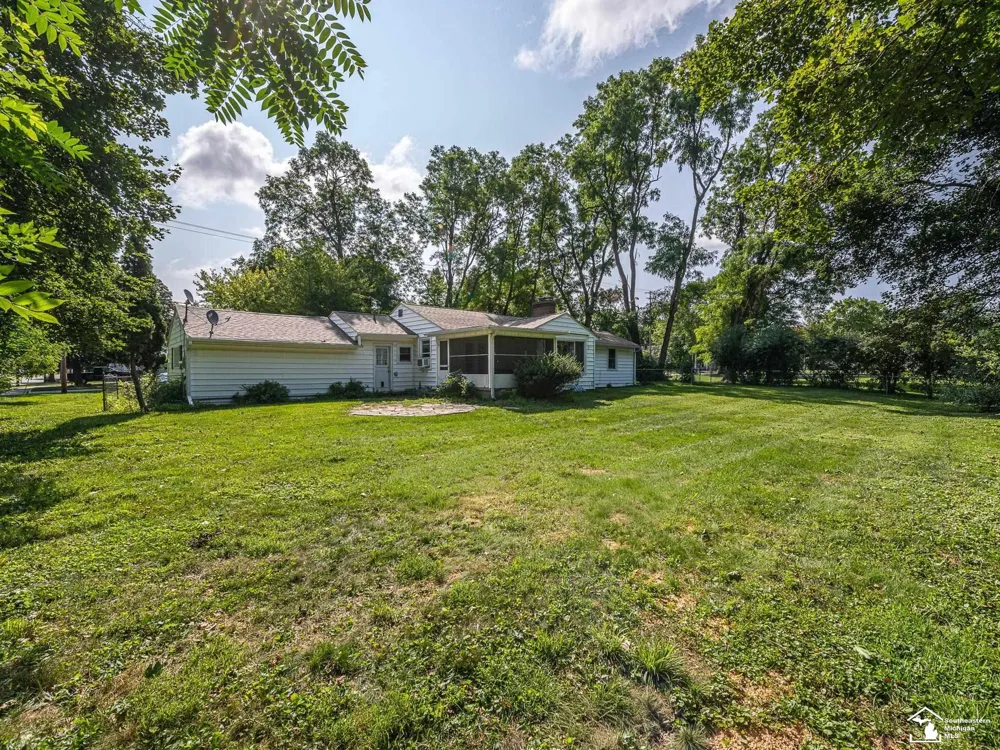 203 S Adrian Street Tecumseh City, MI 49286