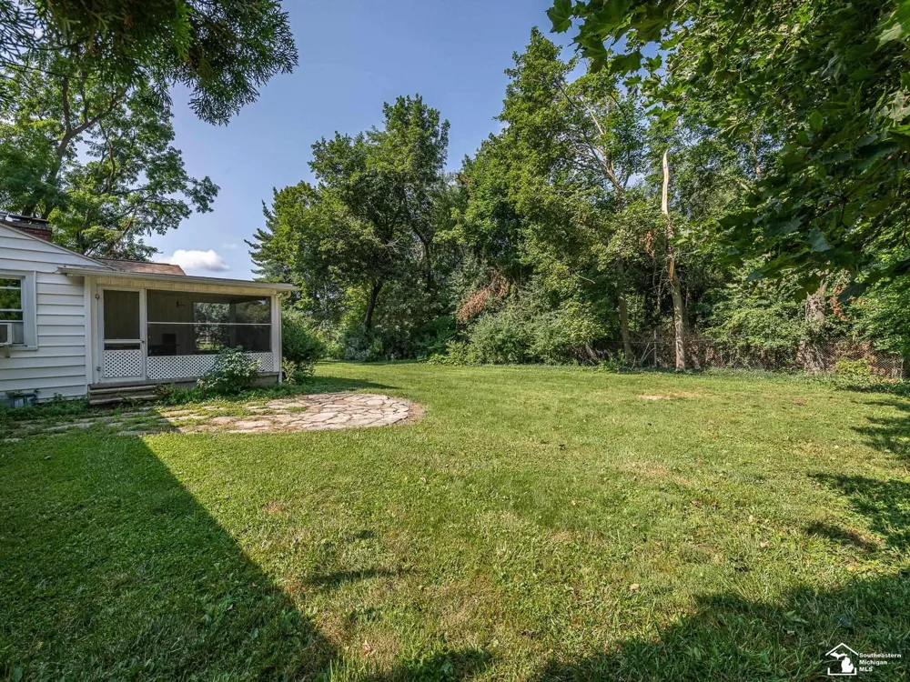 203 S Adrian Street Tecumseh City, MI 49286