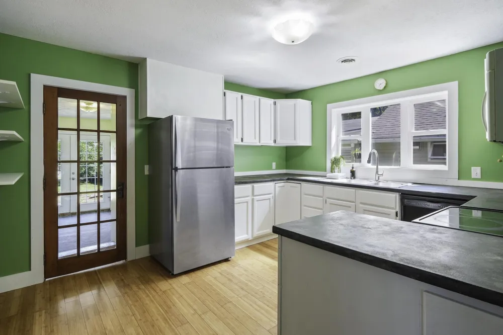 851 E Eighth Street Traverse City City, MI 49686