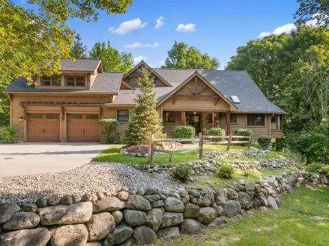 2658 Troon South