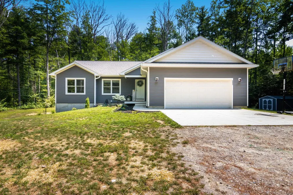 4893 S Betsie River Road Green Lake Township, MI 49643