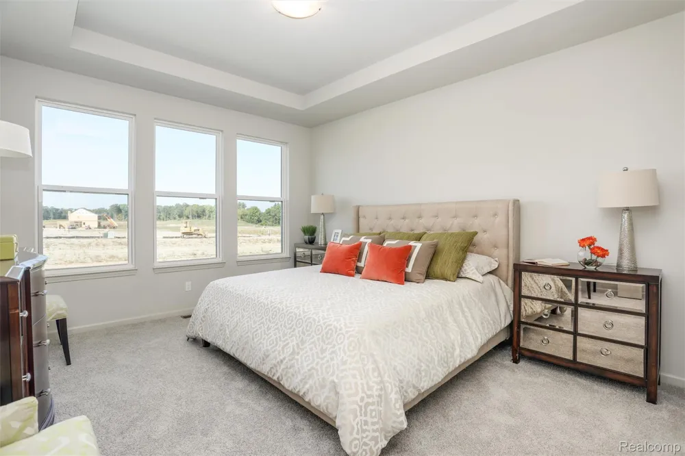 2352 Provencal Drive Commerce Charter Township, MI 48382