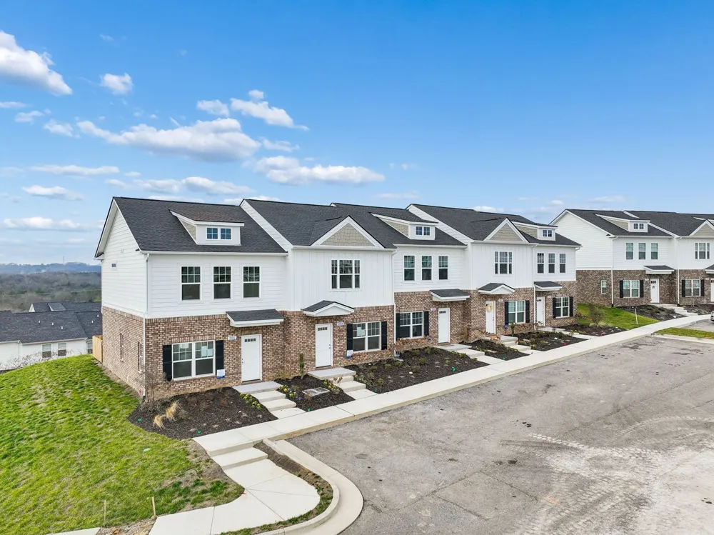 228 Dry Creek Commons Goodlettsville, TN 37072