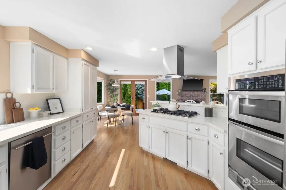 12138 NE 166th Place Bothell, WA 98011