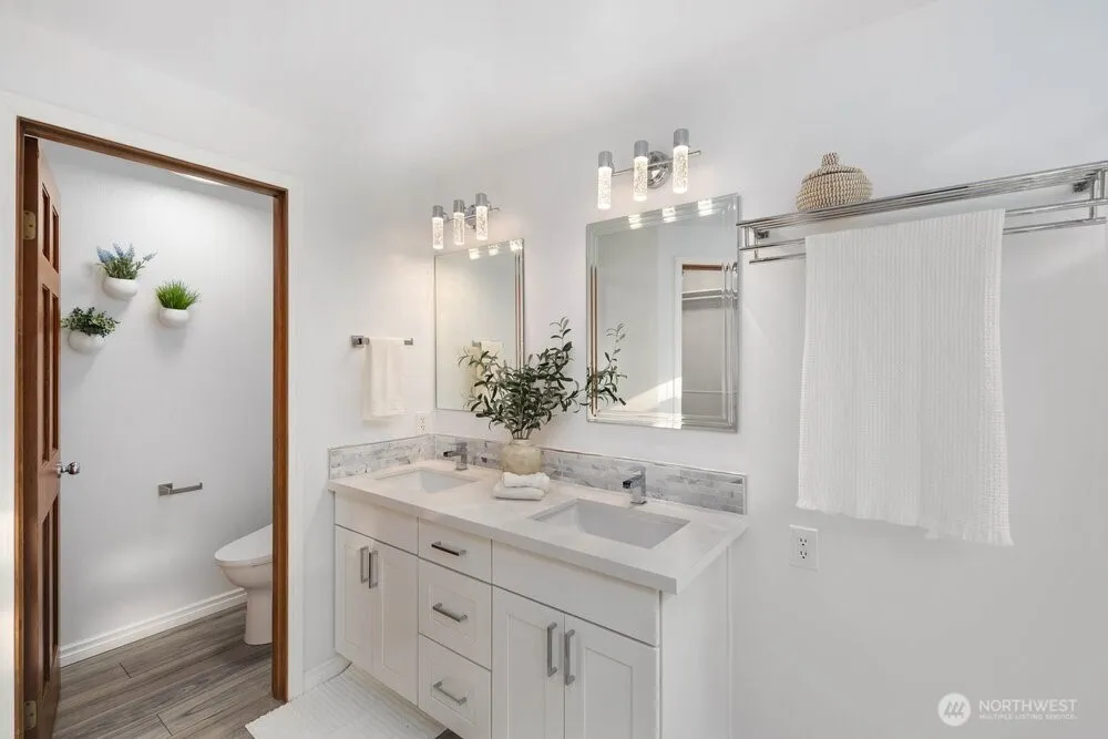 12138 NE 166th Place Bothell, WA 98011