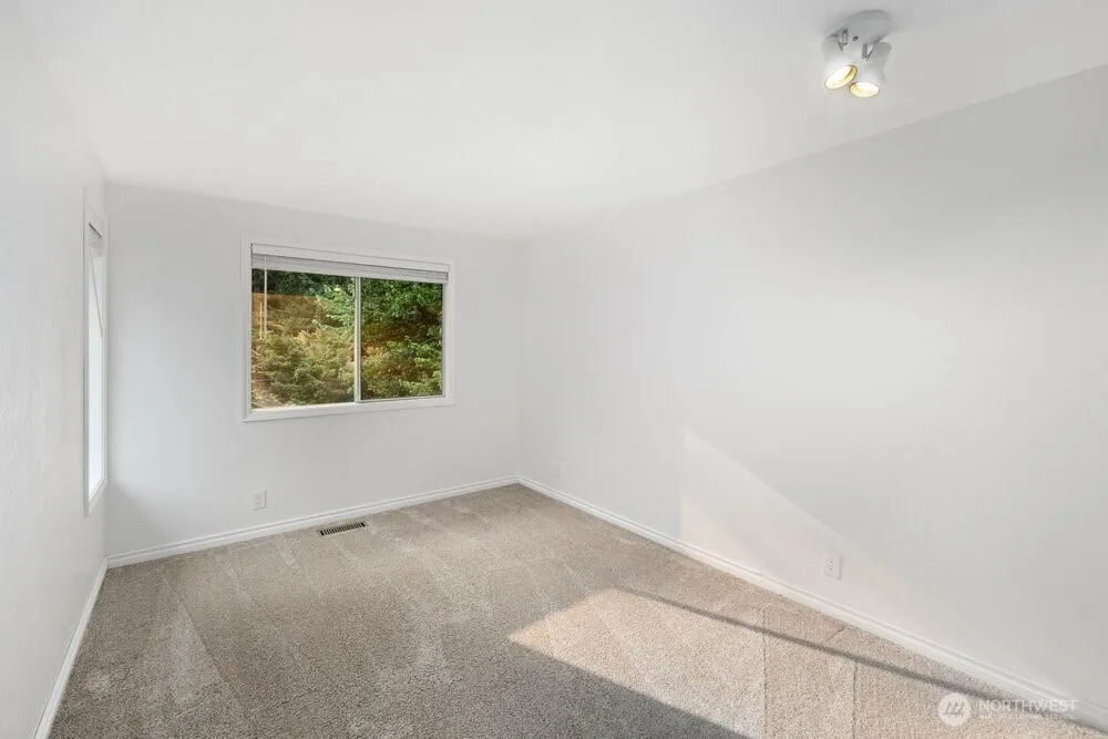 12138 NE 166th Place Bothell, WA 98011
