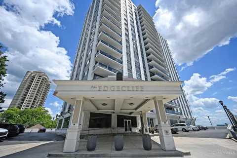 2200 Victory Parkway #1907