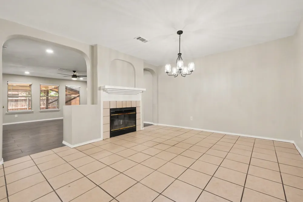 2016 Cardinal Lane Lewisville, TX 75077