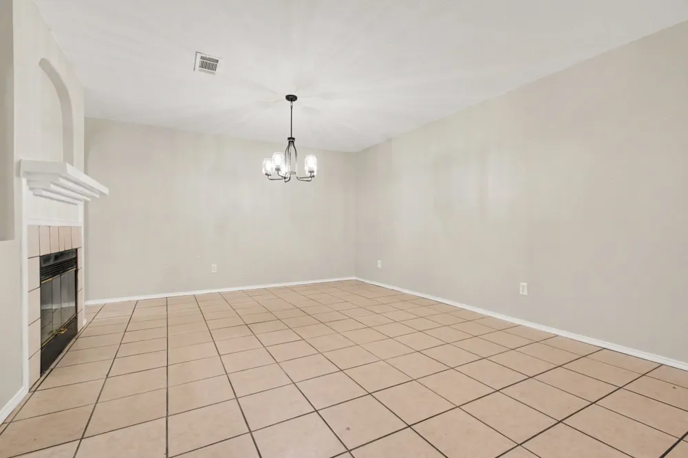 2016 Cardinal Lane Lewisville, TX 75077