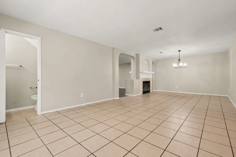 2016 Cardinal Lane Lewisville, TX 75077