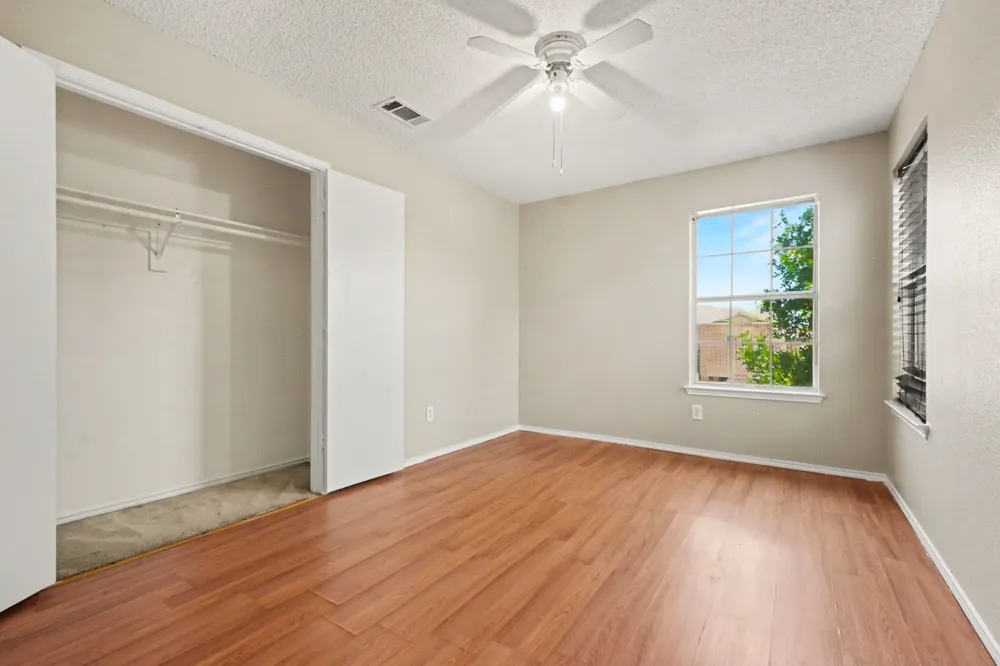 2016 Cardinal Lane Lewisville, TX 75077