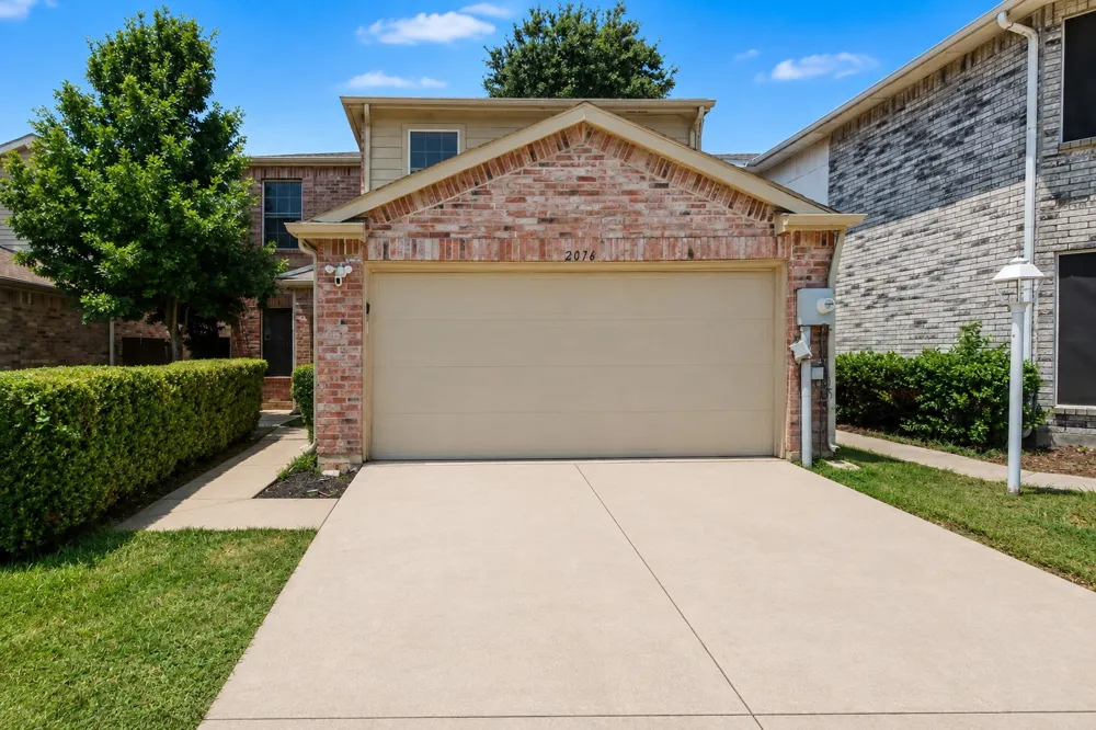 2016 Cardinal Lane Lewisville, TX 75077