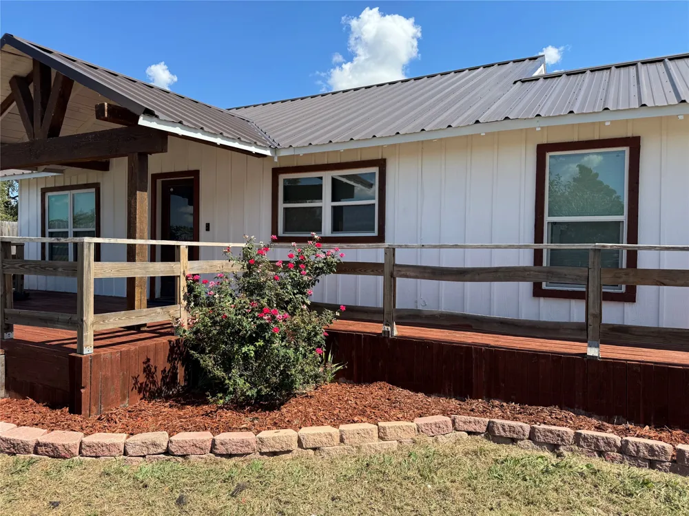 1329 County Road 631 Clyde, TX 79510