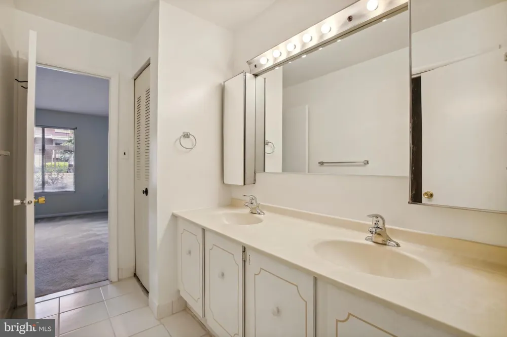 650 15TH STREET S #1 Arlington, VA 22202
