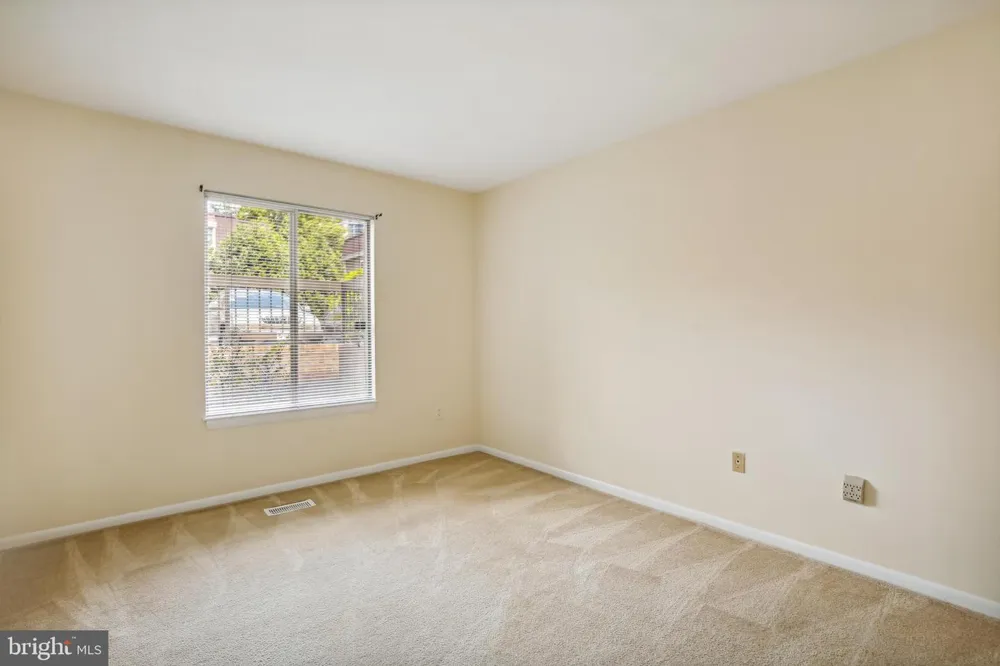 650 15TH STREET S #1 Arlington, VA 22202