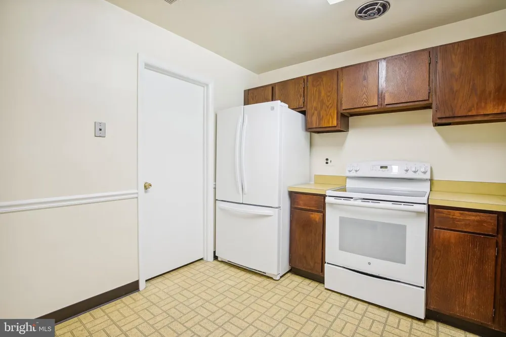 650 15TH STREET S #1 Arlington, VA 22202