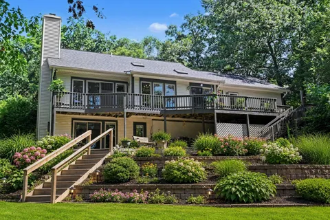 201 Scenic View Drive