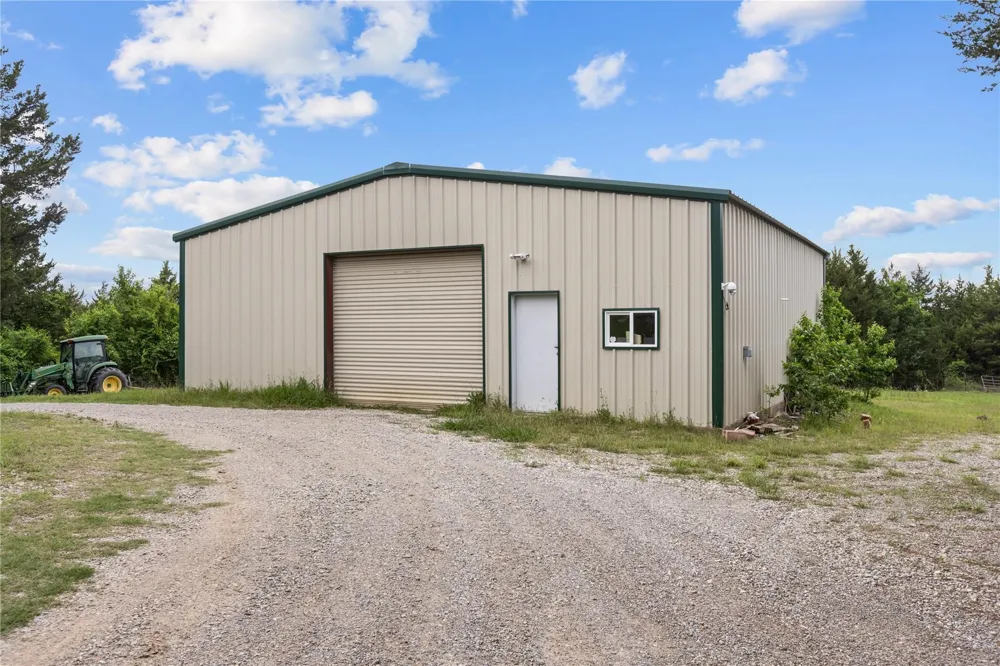 1229 County Road 3105 37acres Bonham, TX 75418