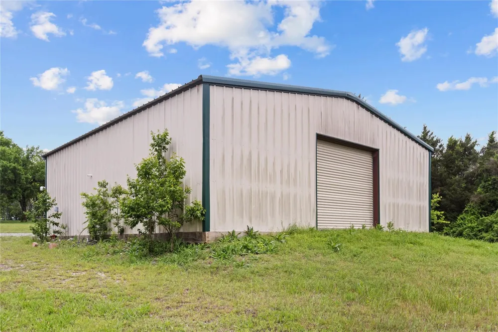 1229 County Road 3105 37acres Bonham, TX 75418