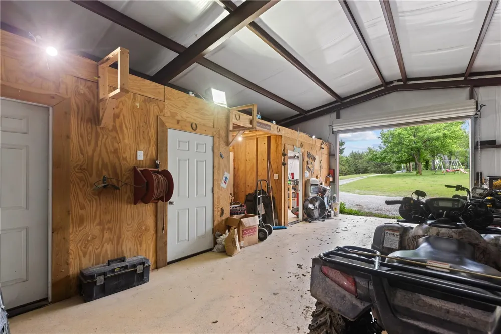 1229 County Road 3105 37acres Bonham, TX 75418