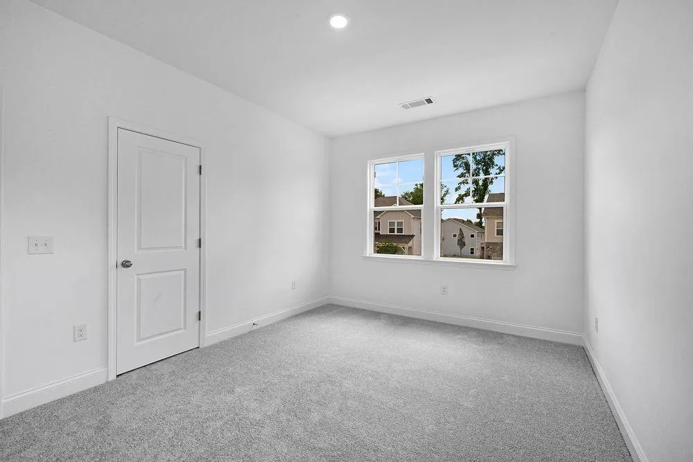 8820 Avonbrook Close Ball Ground, GA 30107