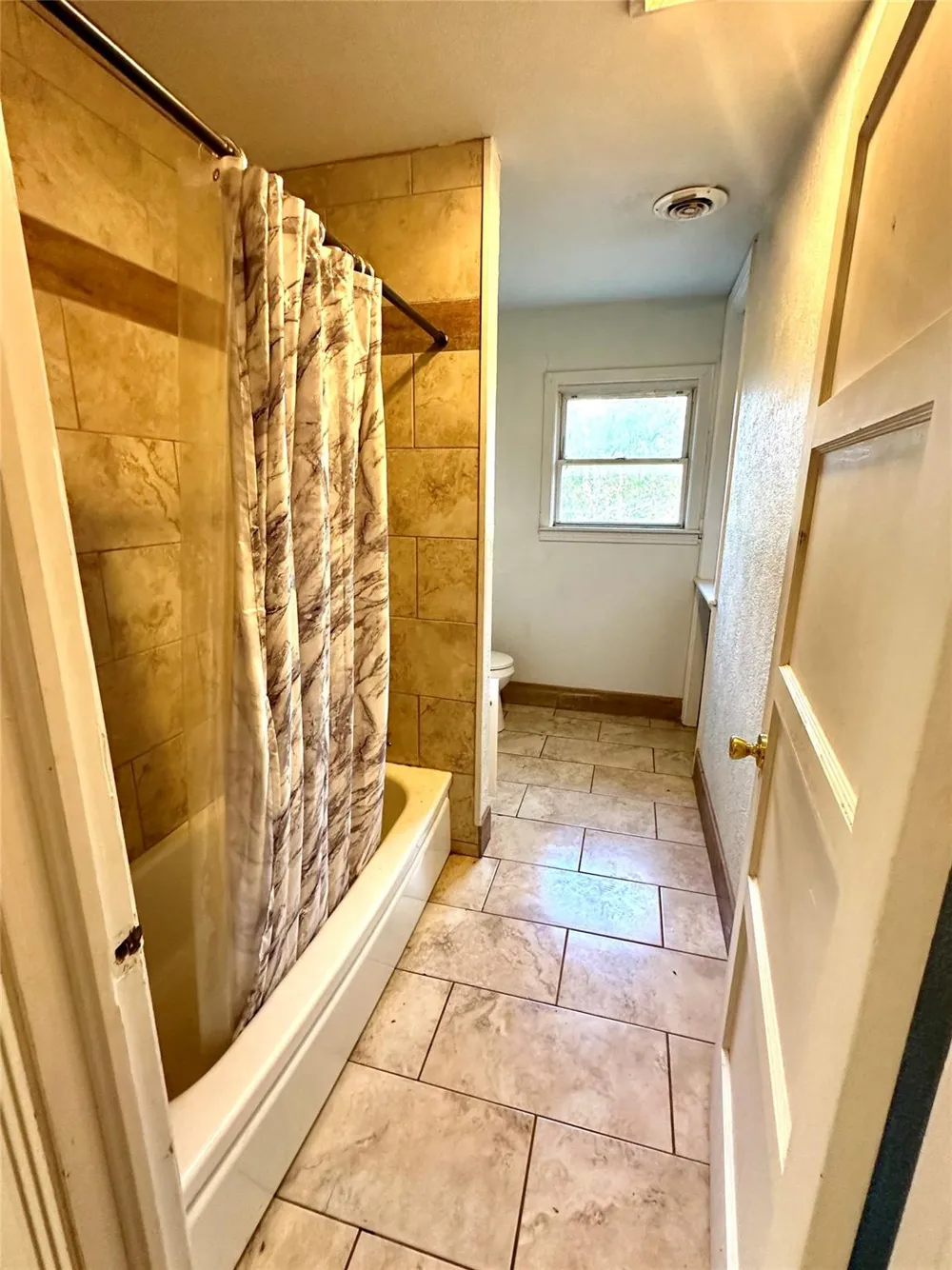 308 Dallas Street Groesbeck, TX 76642
