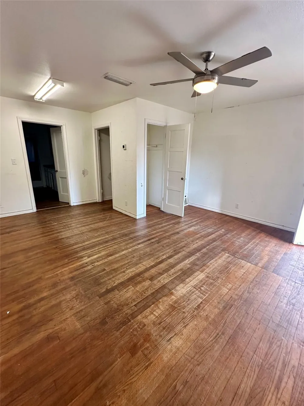 308 Dallas Street Groesbeck, TX 76642