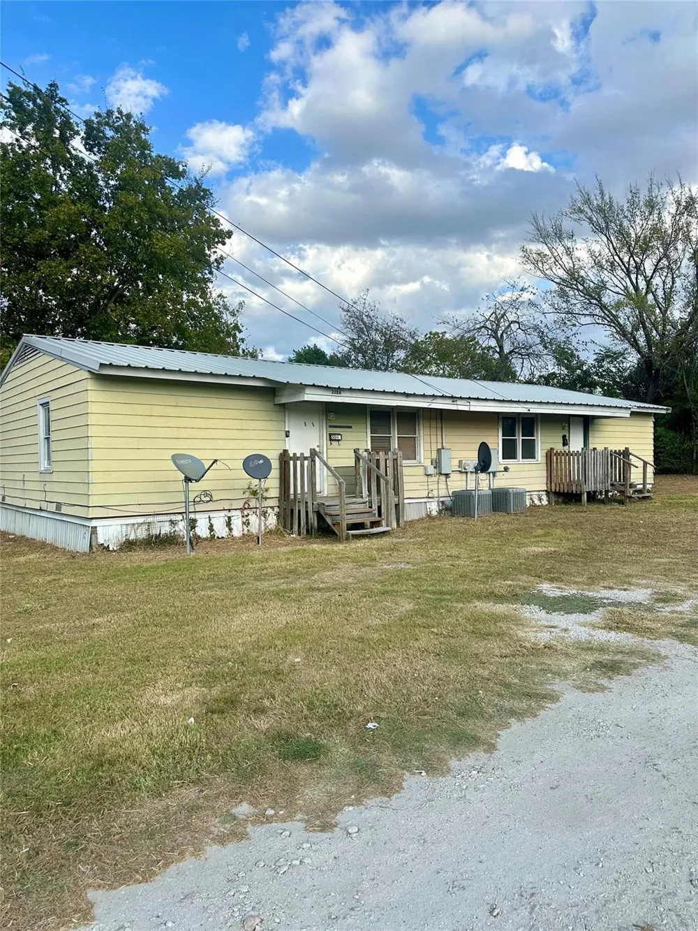 308 Dallas Street Groesbeck, TX 76642