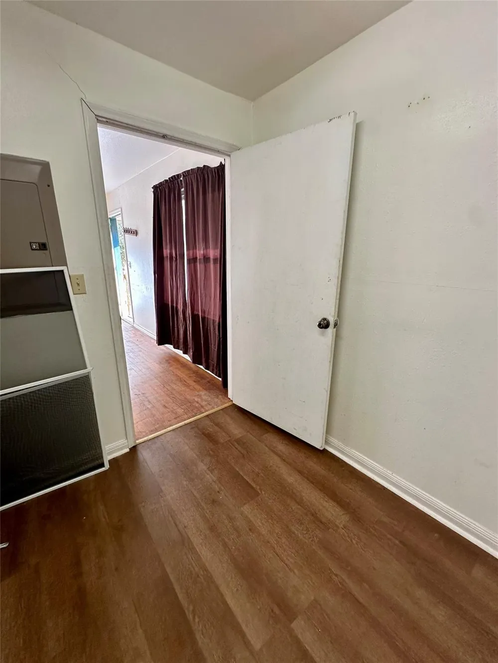 308 Dallas Street Groesbeck, TX 76642