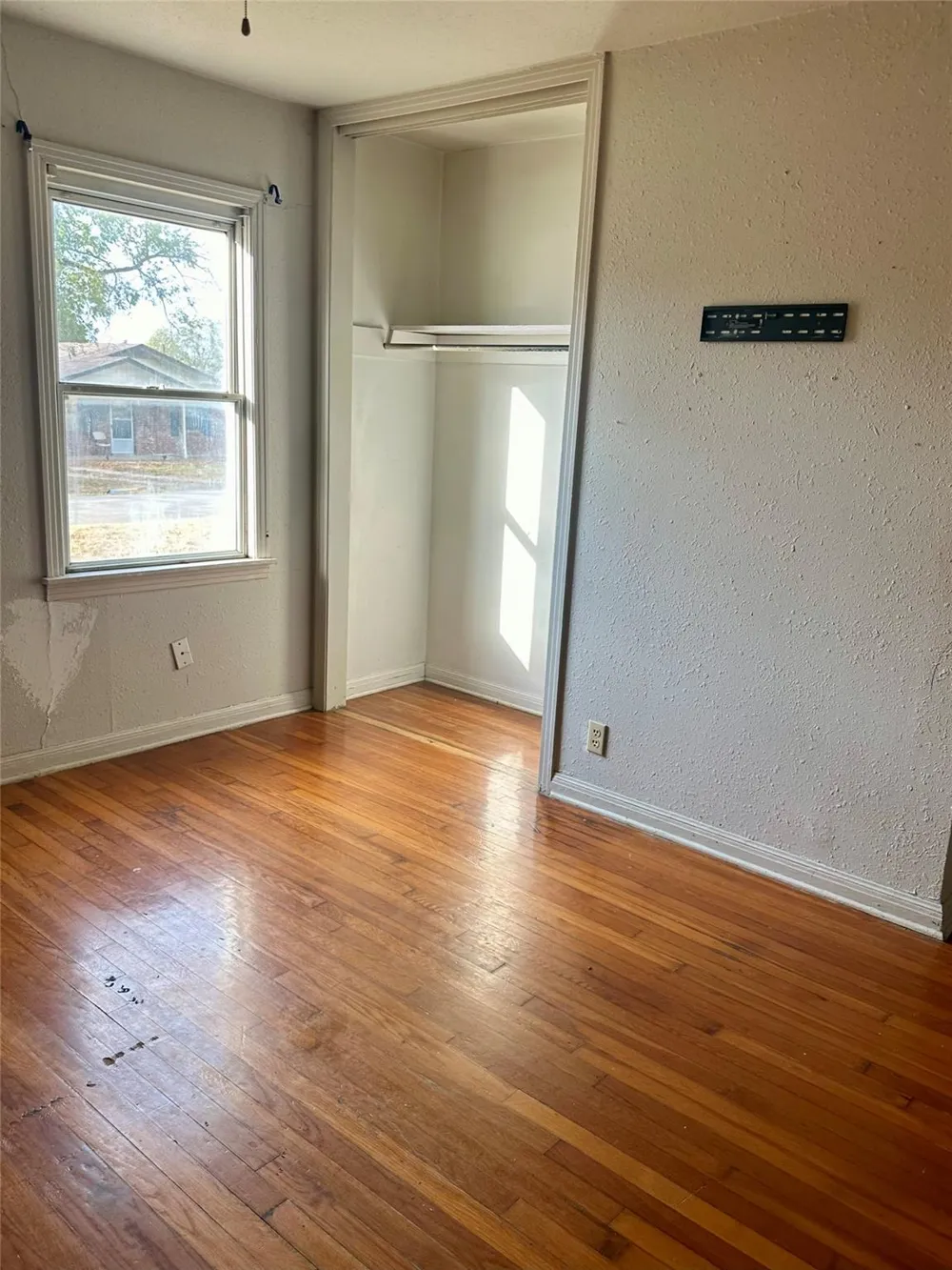 308 Dallas Street Groesbeck, TX 76642