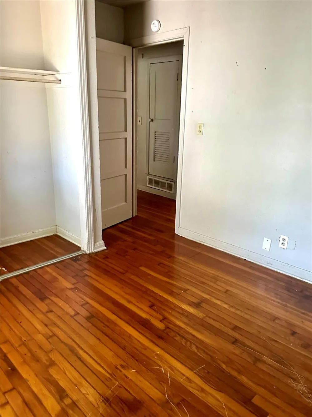 308 Dallas Street Groesbeck, TX 76642