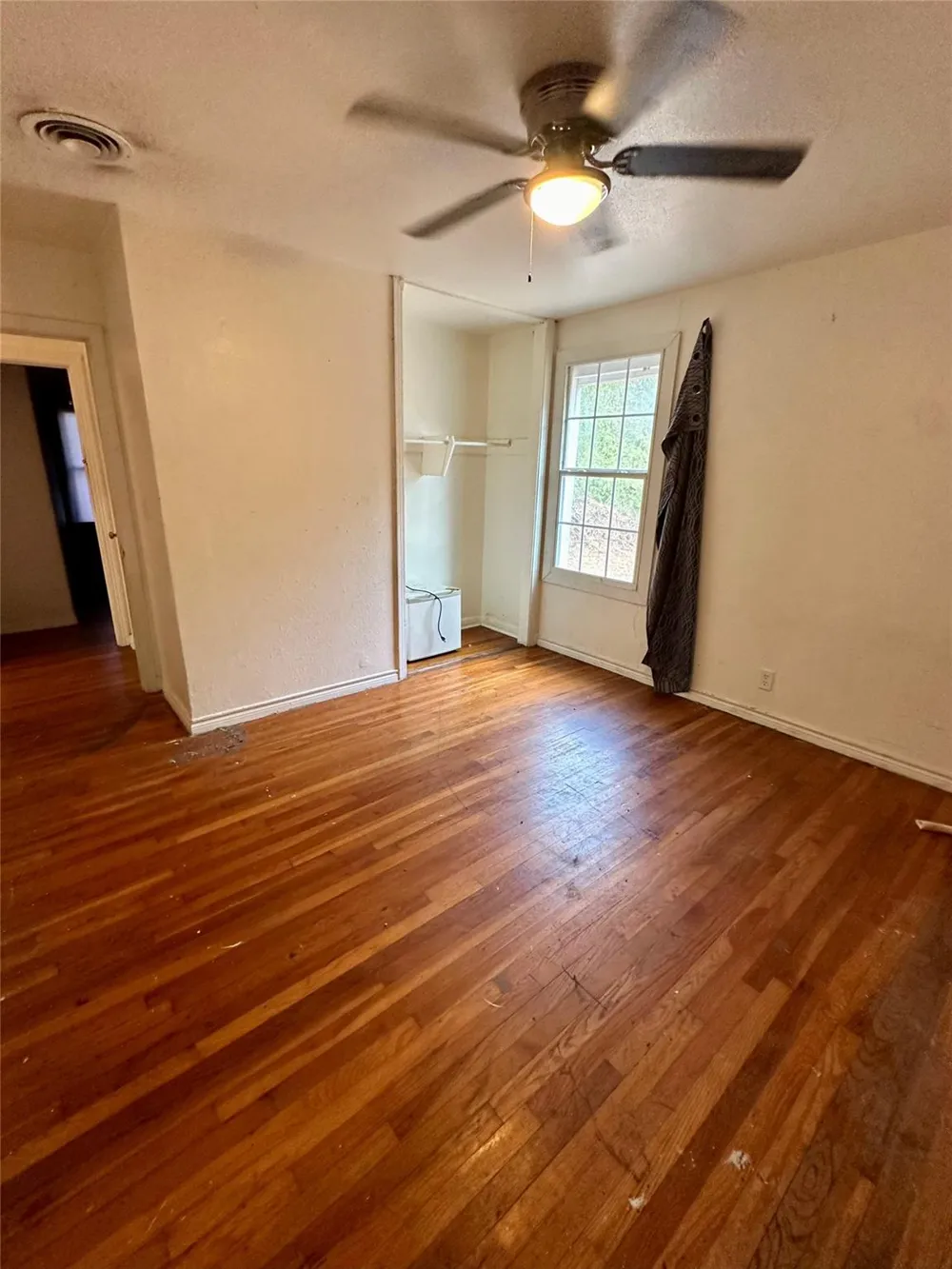 308 Dallas Street Groesbeck, TX 76642