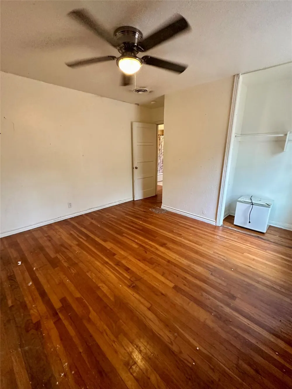 308 Dallas Street Groesbeck, TX 76642