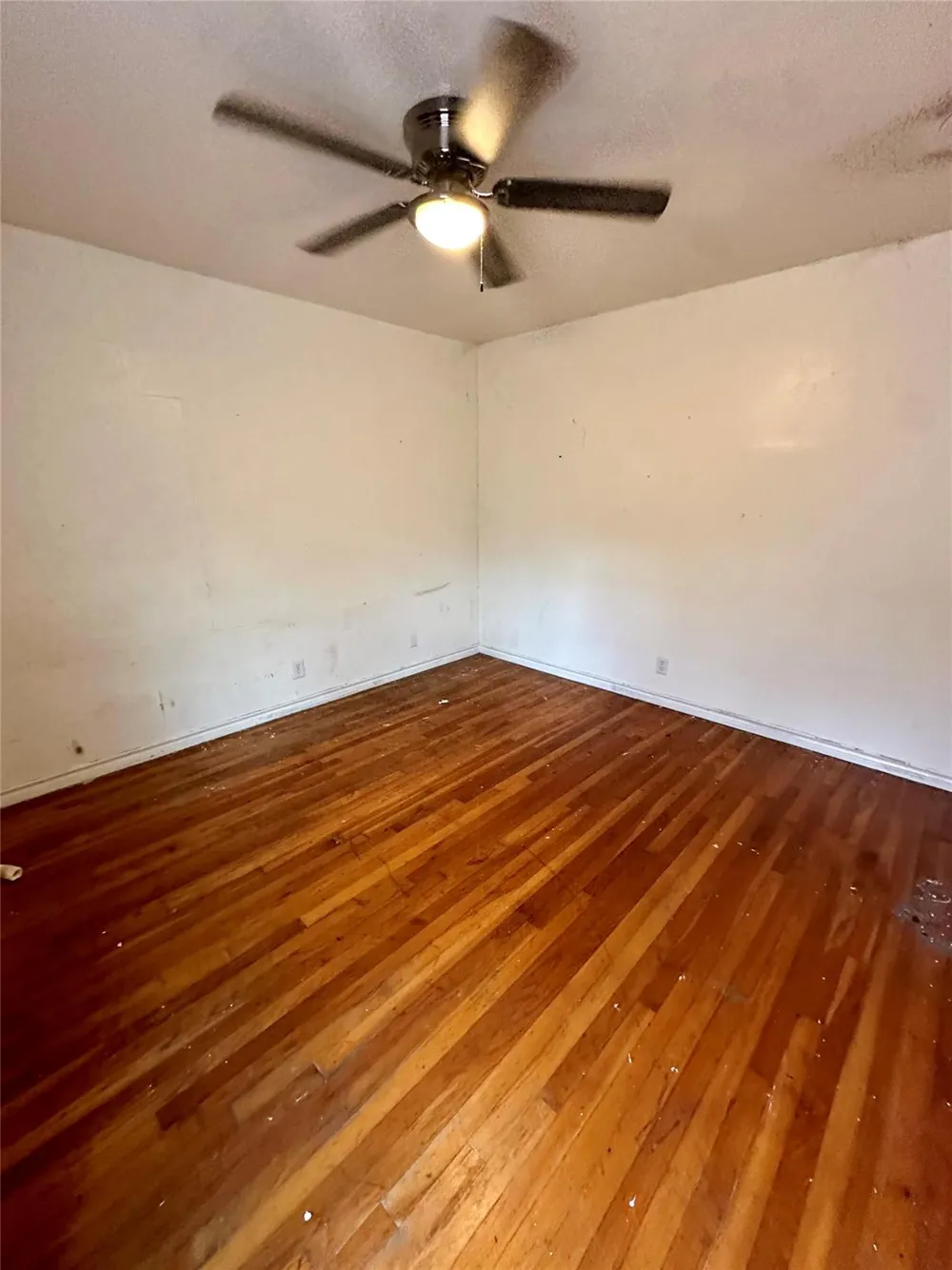 308 Dallas Street Groesbeck, TX 76642