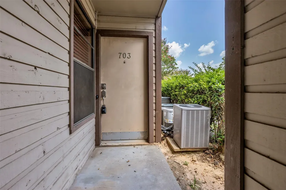 12900 Walden Road #703G Montgomery, TX 77356